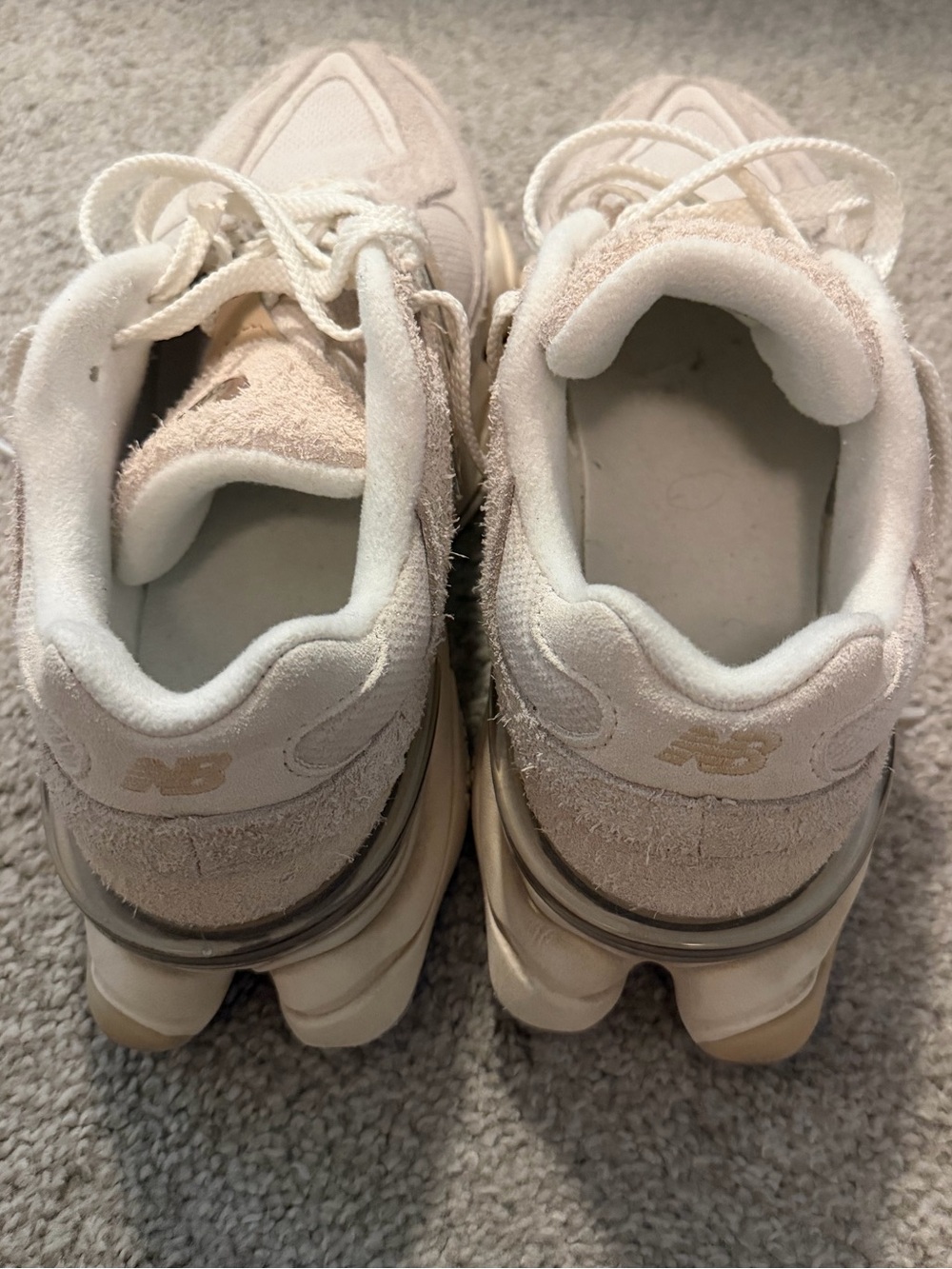 New Balance 9060 - Picture 3 of 6